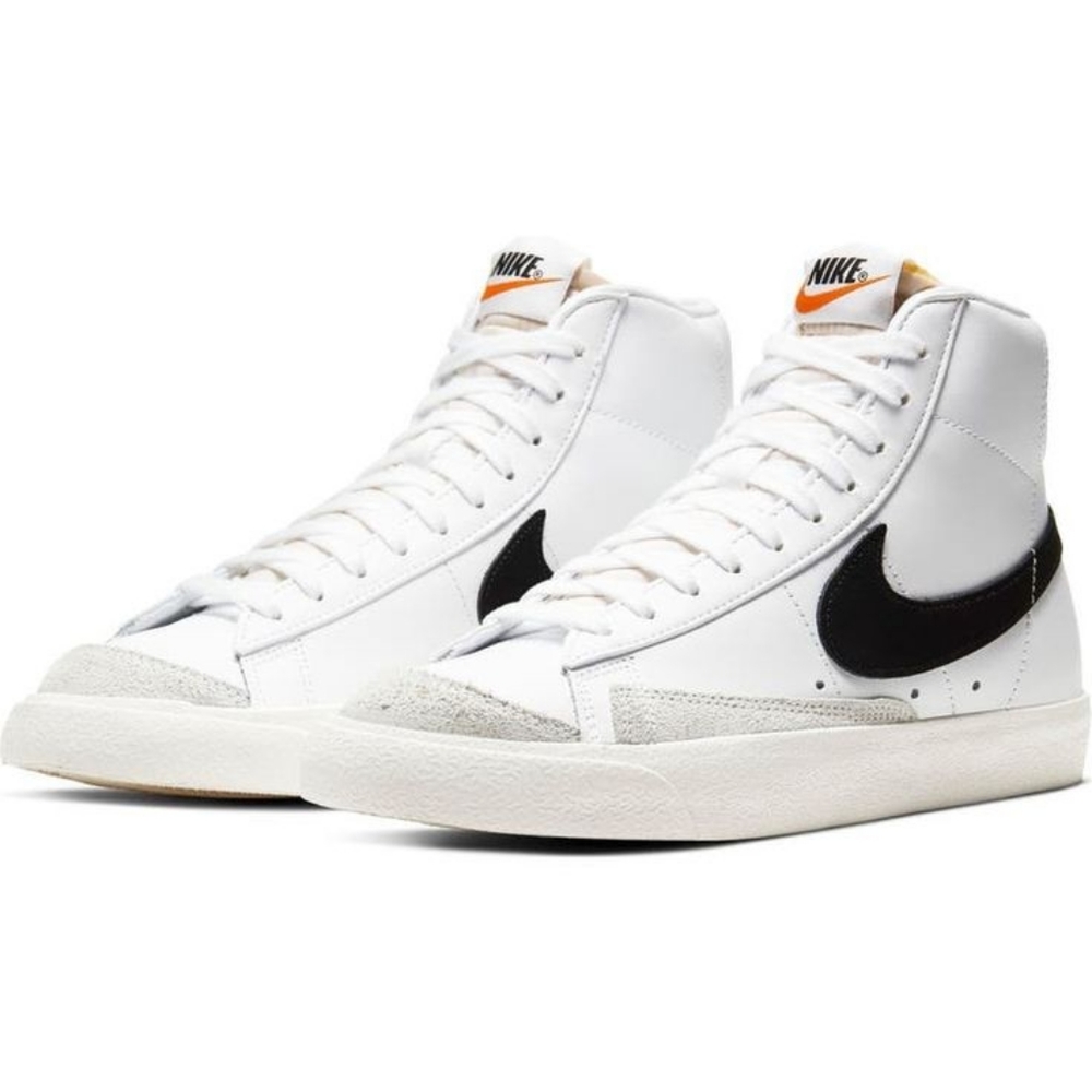 Nike Blazers Mid '77 High Top Sneakers
